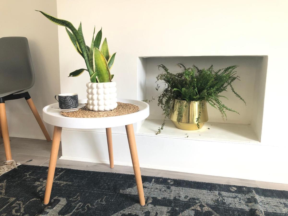 Bright Chiswick Apartment - Great Location لندن المظهر الخارجي الصورة
